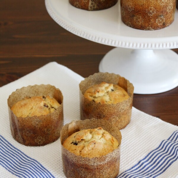 panettone muffins on kitchen towel.
