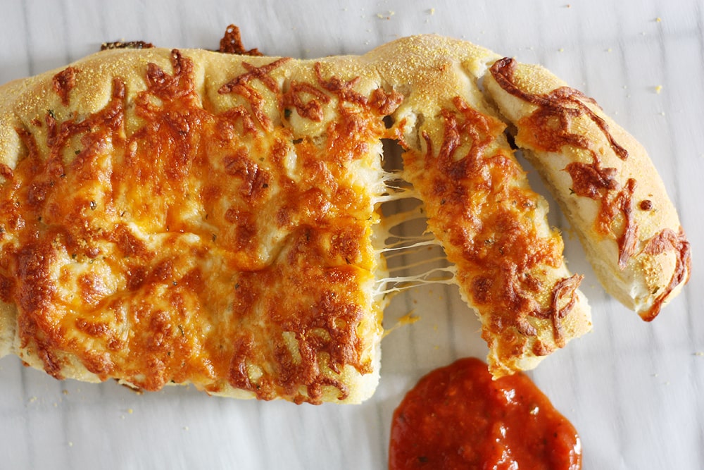 stuffed cheese bread with marinara sauce