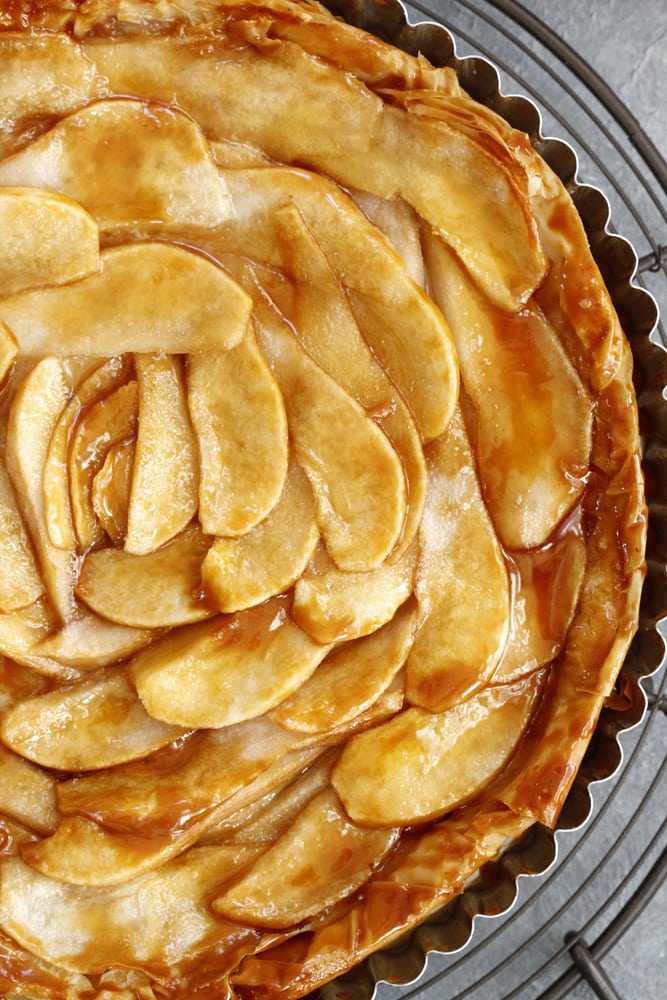 close up salted caramel pear phyllo tart