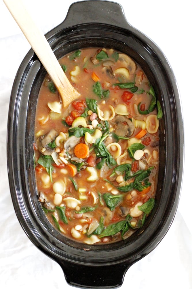 minestrone in a slow cooker