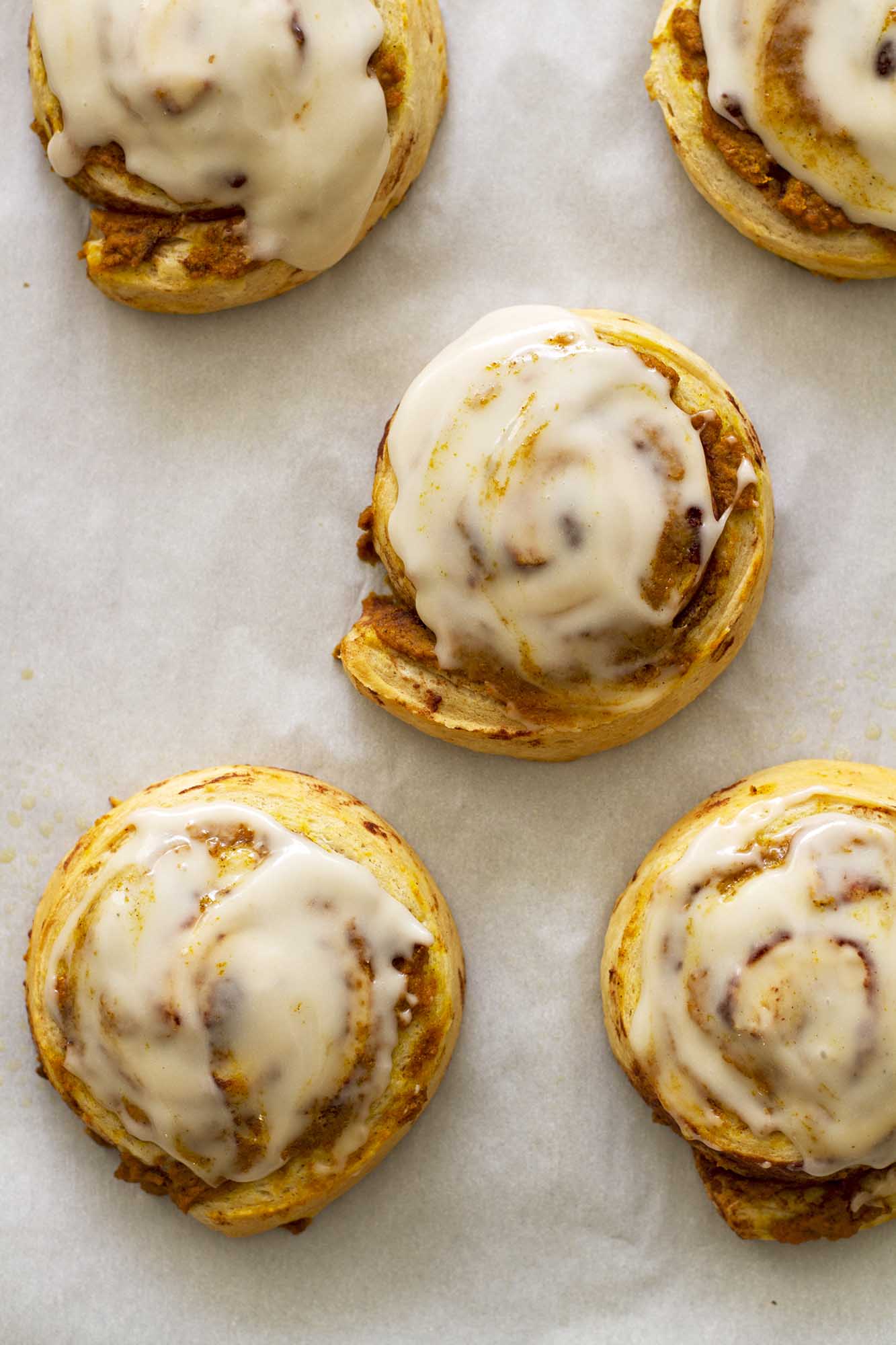 brown butter pumpkin cinnamon rolls