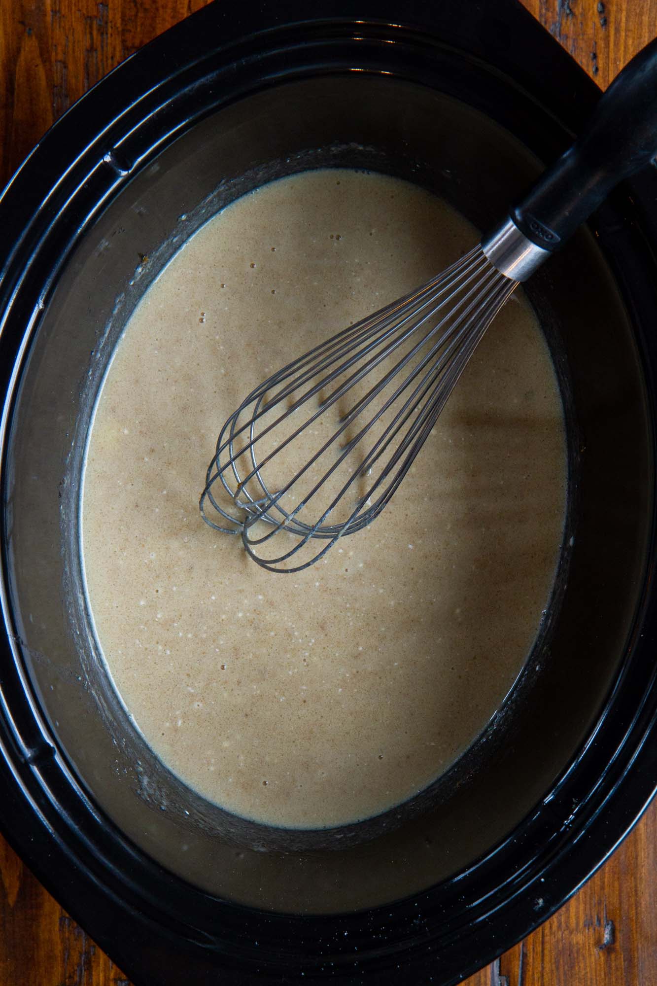 Crockpot Swedish Meatballs -- make this easy slow cooker meatballs recipe for a quick, family-friendly dinner. Everything is made in the crockpot -- even the gravy! @girlversusdough #girlversusdough #slowcooker #crockpotmeal #easydinnerrecipe #easyappetizer