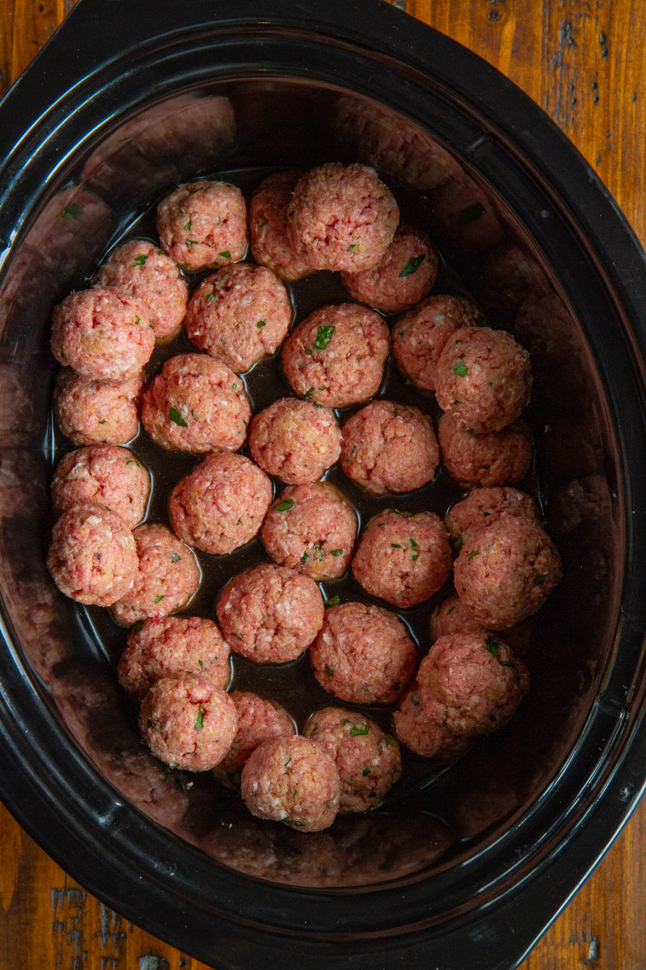 Crock pot Swedish Meatballs - slow cooker swedish meatballs