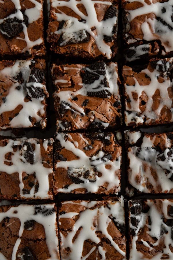 overhead shot of fudgy oreo brownies