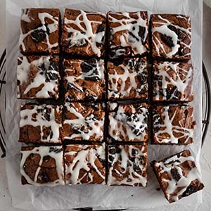 cut-up brownies on a cooling rack.