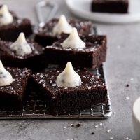 cookies and cream blossom bars on a cooling rack