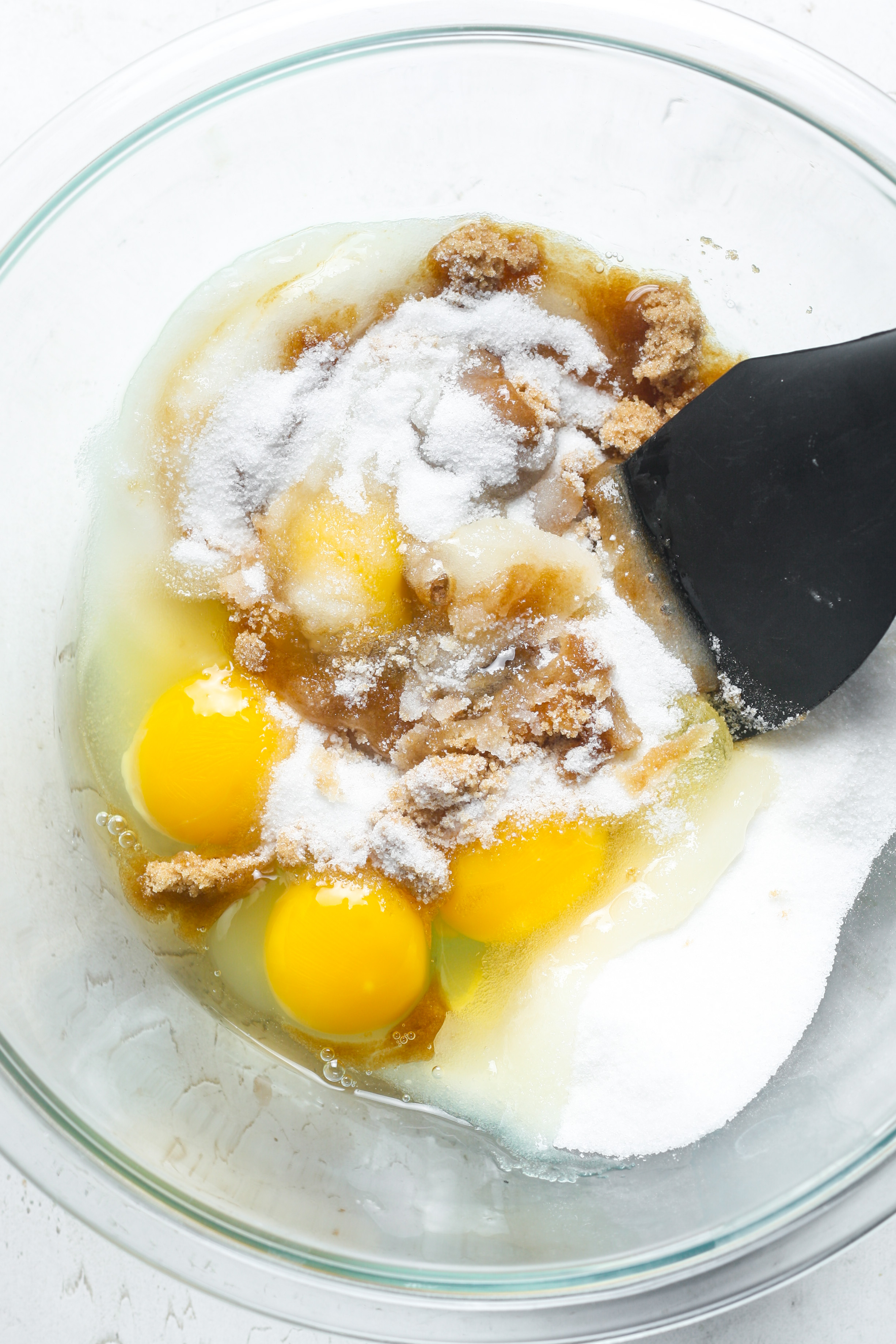 Eggs, sugar and vanilla.