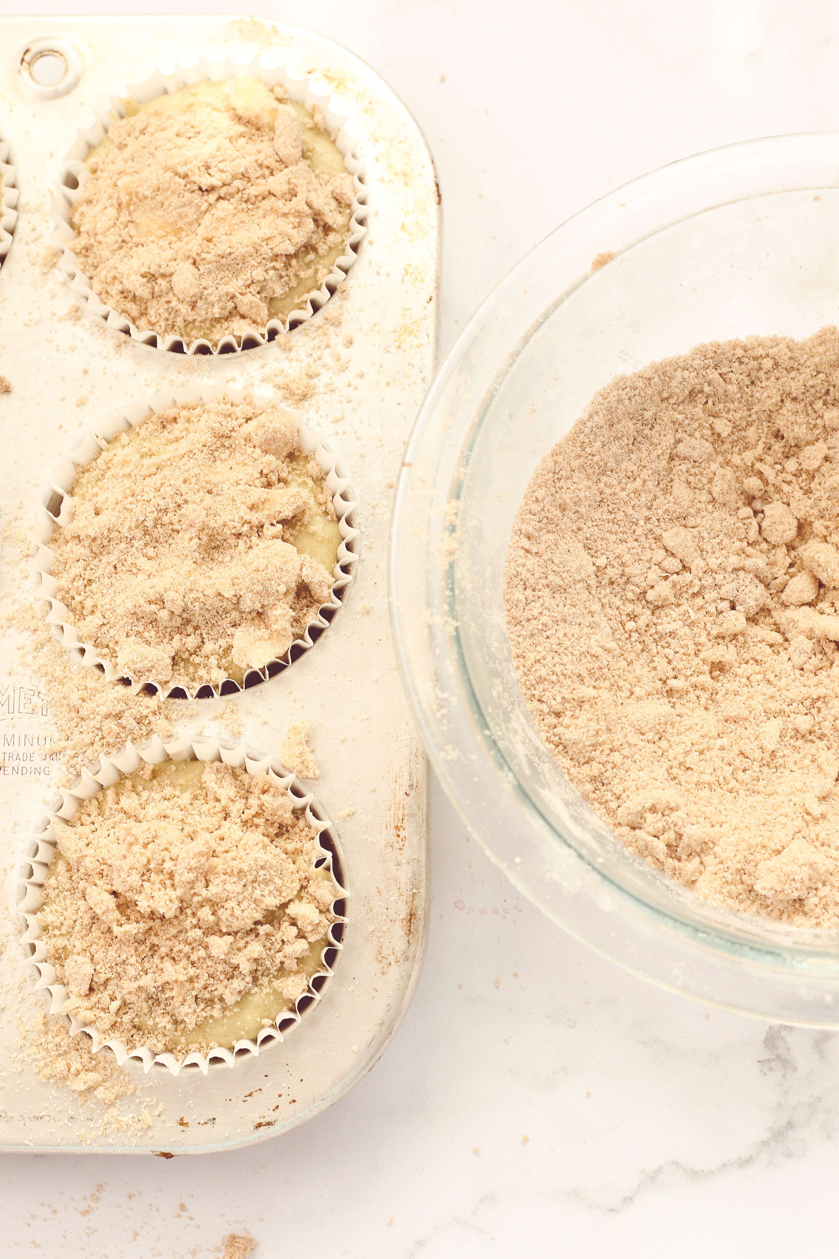 Streusel topping in bowl.