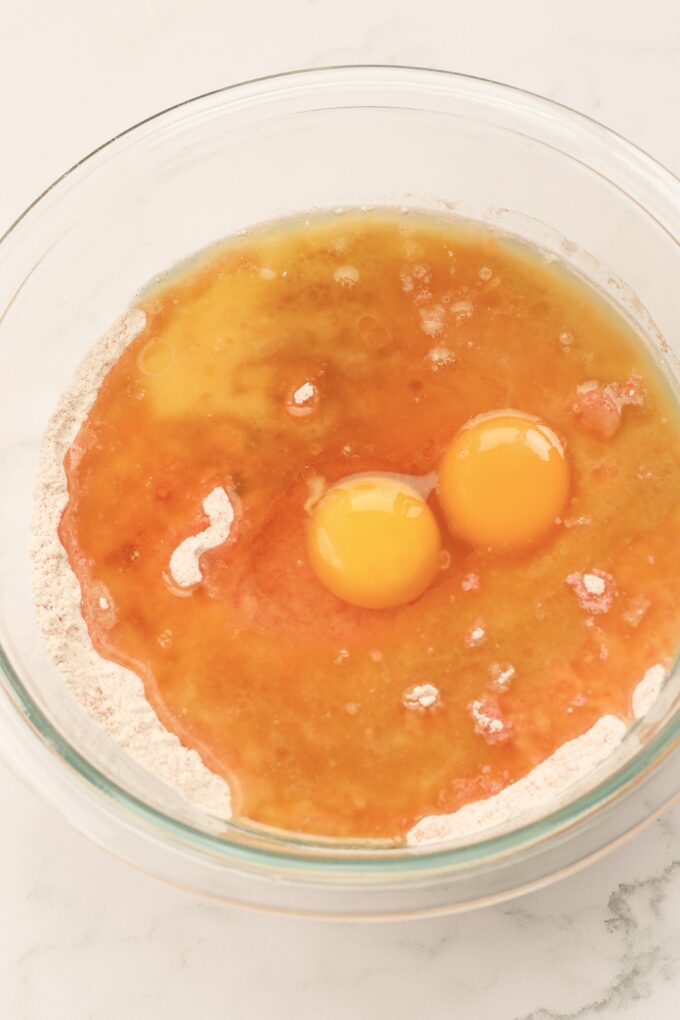 Eggs with vanilla and cake mix.