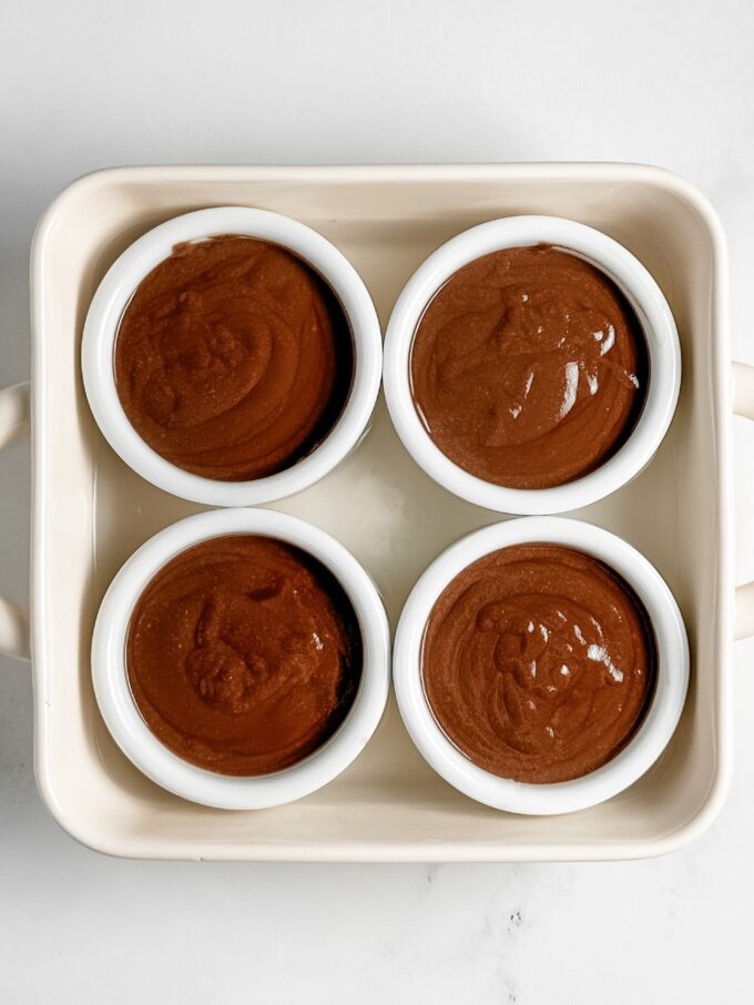 Pots with chocolate.